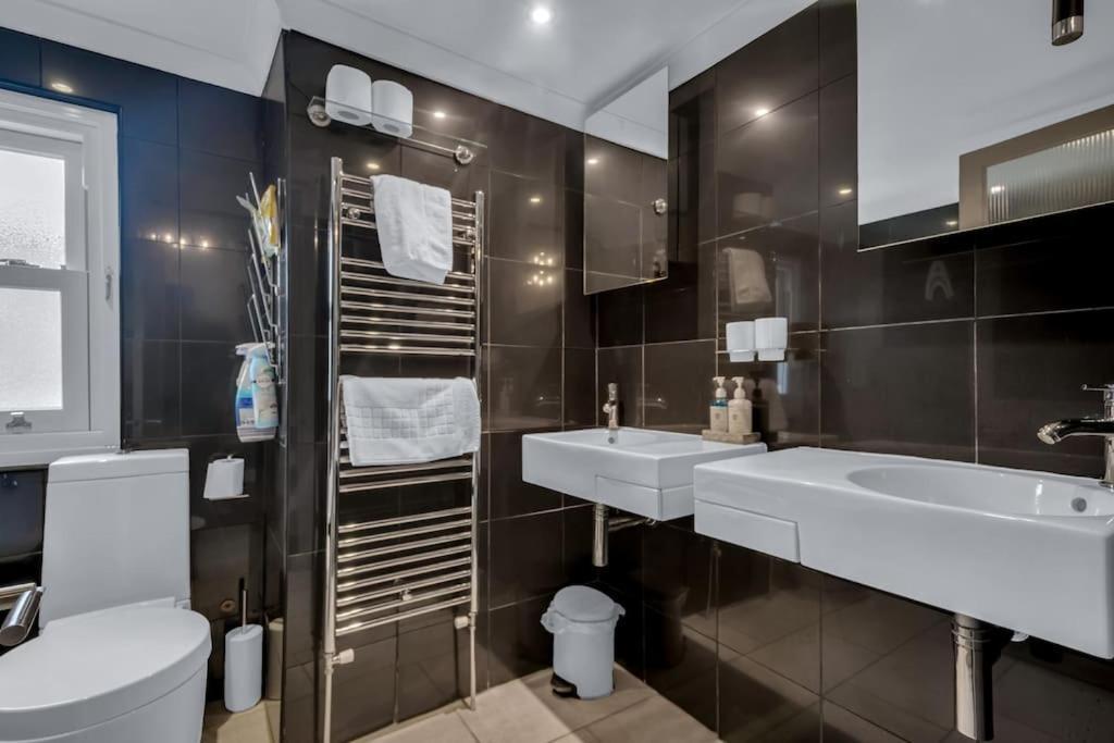 Two Bedroom Private Cottage With Private Parking Just By The Sea Herne Bay Dış mekan fotoğraf
