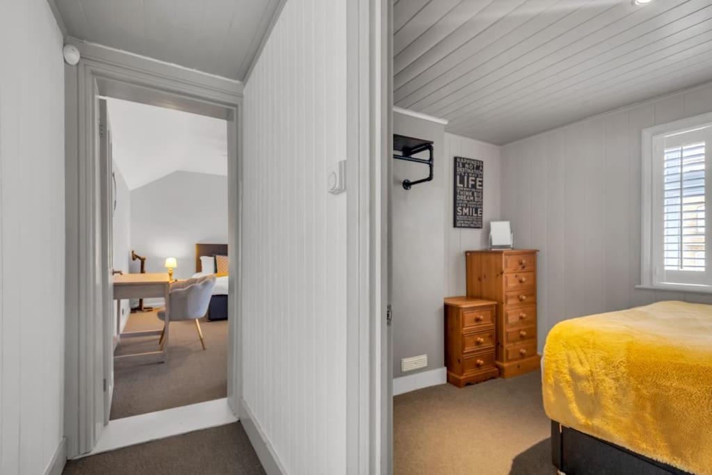 Two Bedroom Private Cottage With Private Parking Just By The Sea Herne Bay Dış mekan fotoğraf